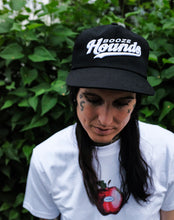 Hounds (black snapback)